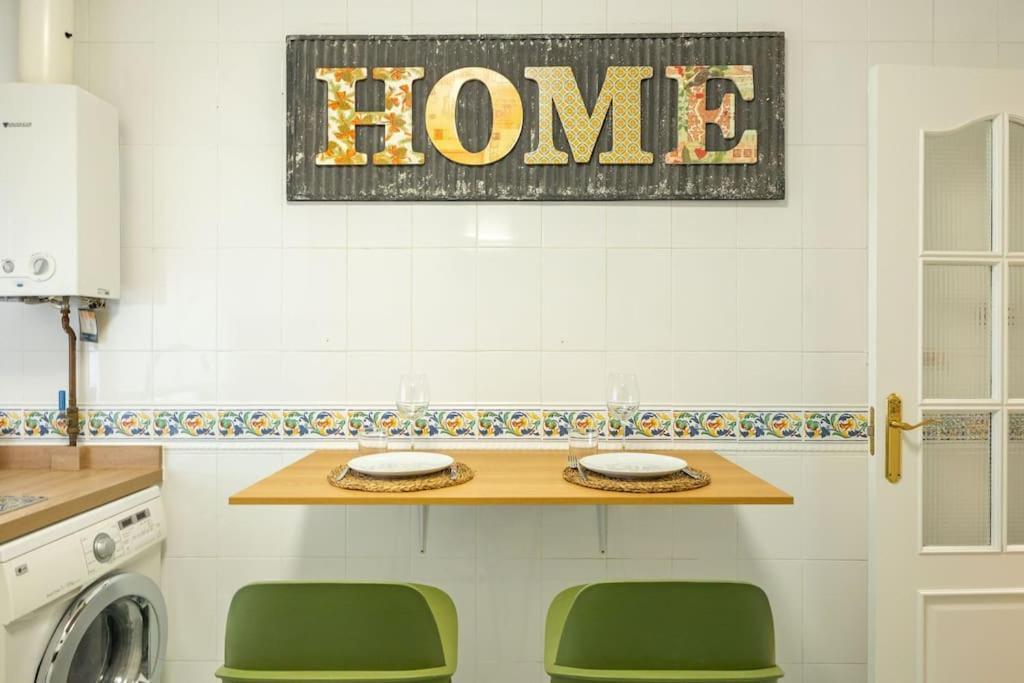 Apartamento Triana Deluxe By Valcambre Sevilla Exterior foto