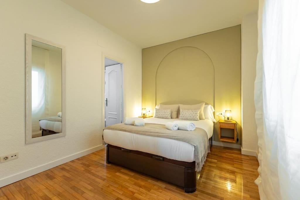 Apartamento Triana Deluxe By Valcambre Sevilla Exterior foto