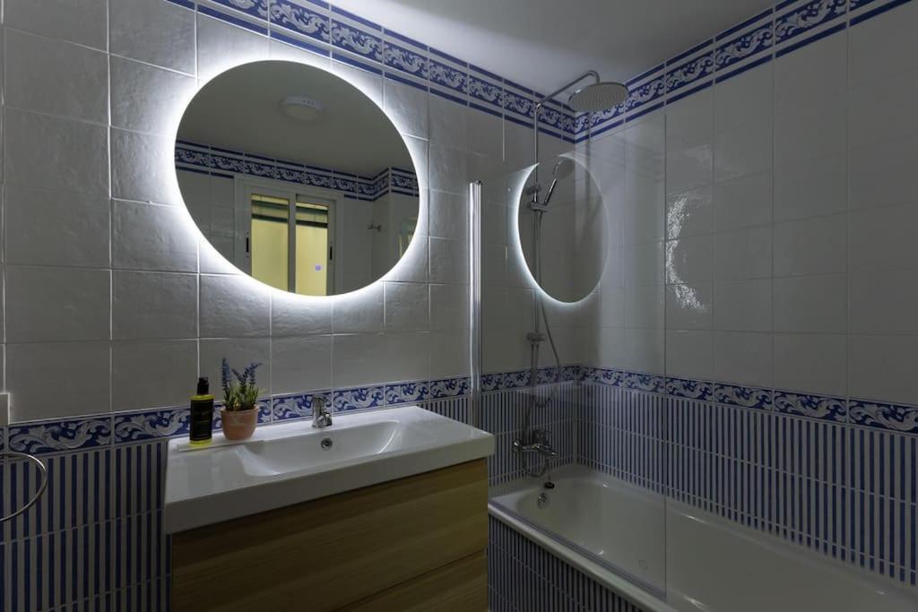 Apartamento Triana Deluxe By Valcambre Sevilla Exterior foto