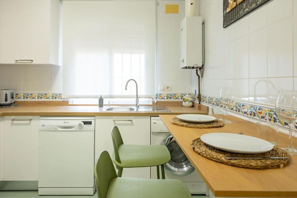Apartamento Triana Deluxe By Valcambre Sevilla Exterior foto