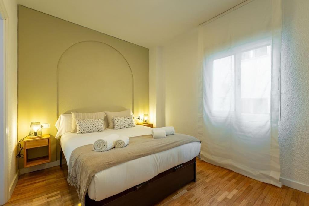 Apartamento Triana Deluxe By Valcambre Sevilla Exterior foto